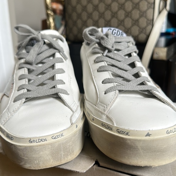 Golden Goose High Star sneaker in white and silver - Picture 14 of 16